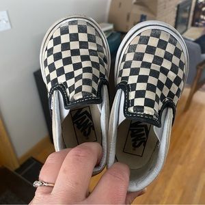 Toddler 6 classic Vans slip ons